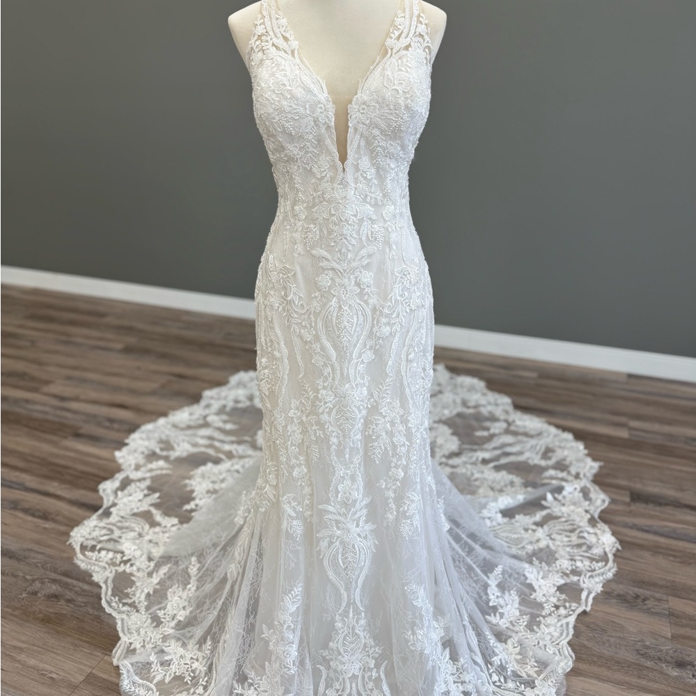 Allure Bridals Wedding Dress A1103